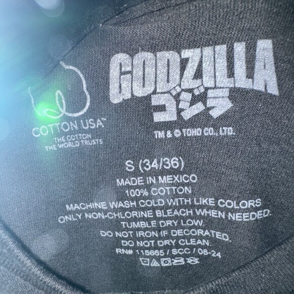 NEW Godzilla S Small Black Short Sleeve Godzilla Graphic Print Crew Neck TShirt - Picture 3 of 4